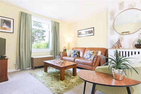 21 Drum Brae Drive, Edinburgh, EH4 7BY
