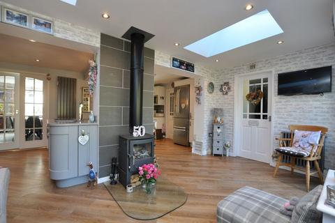 7 bedroom house for sale, 20a Rosemount Road, Whitby