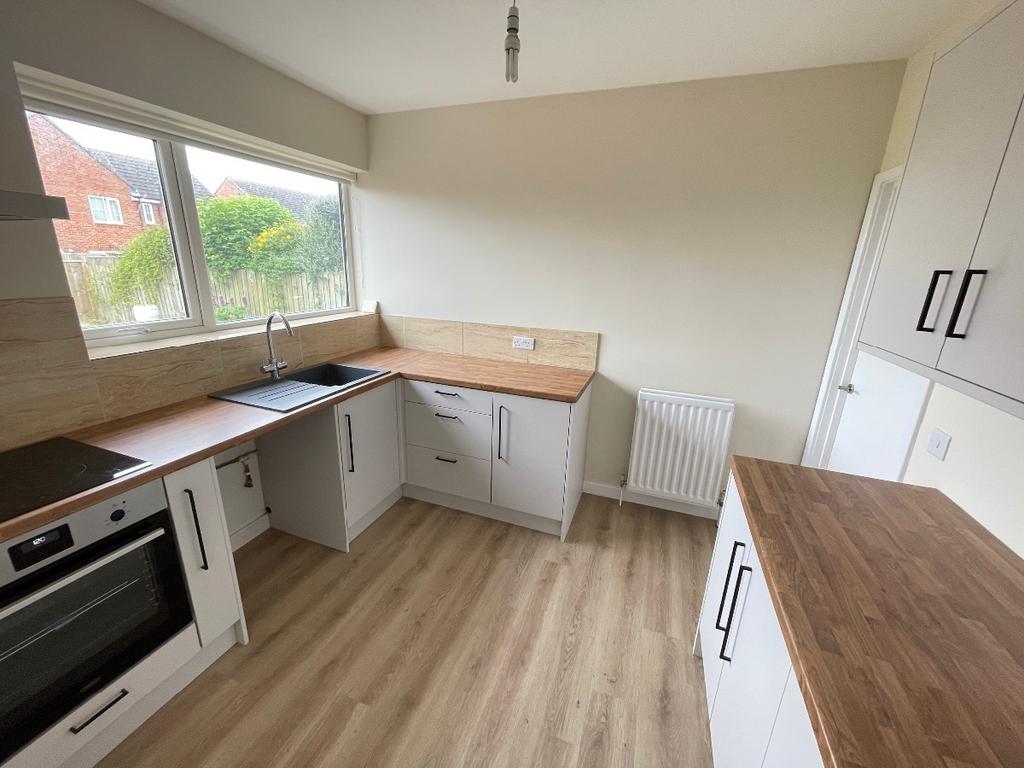 St. Lucia Close, Whitley Bay 2 bed bungalow £1,200 pcm (£277 pw)