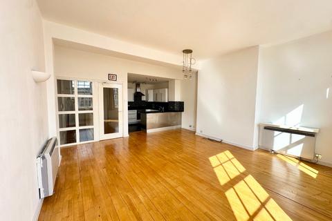 2 bedroom apartment to rent, Kings Court, Commerce Square, Nottingham, Nottinghamshire, NG1 1HS