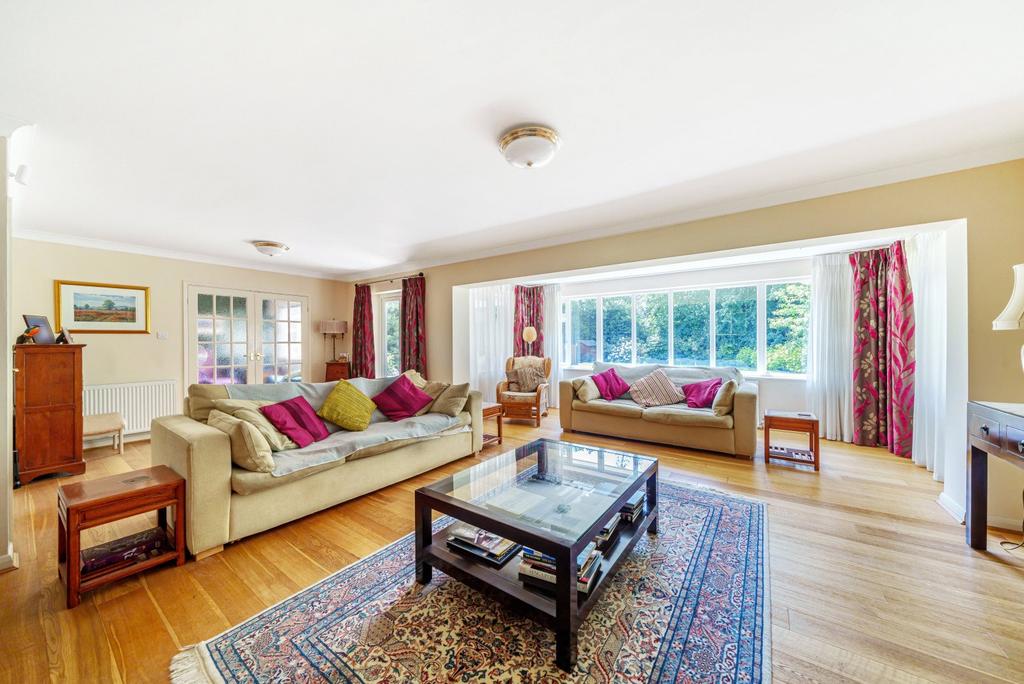 Ashwood Road, Woking, GU22 5 bed detached house for sale £1,525,000