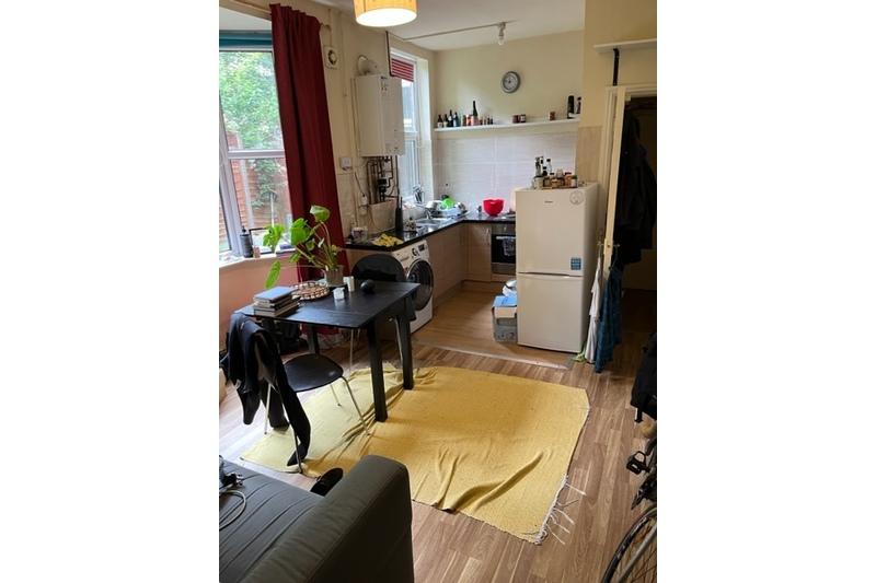 Gillott Road, Edgbaston, Birmingham 1 bed flat £575 pcm (£133 pw)