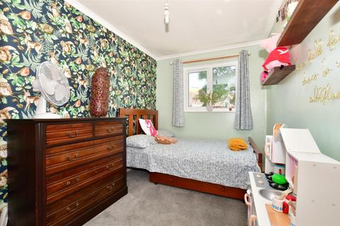 2 bedroom flat for sale, Jubilee Road, Sandwich, Kent
