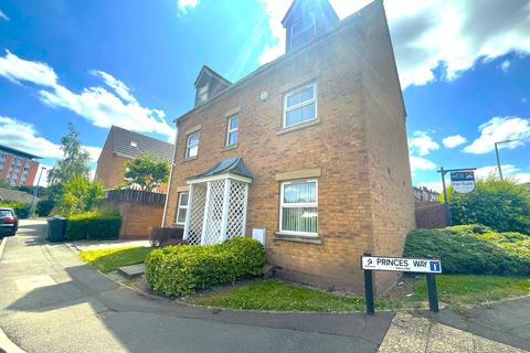 4 bedroom detached house for sale - Princes Way, Oldbury, B68 0PB