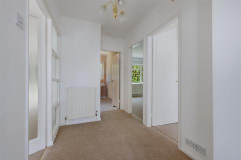 6 Glebe Road, Claverdon, Warwick, CV35 8NX
