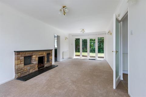 6 Glebe Road, Claverdon, Warwick, CV35 8NX