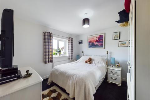 5 Stuart Close, Bridlington, YO15 3TD