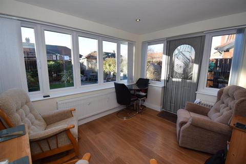 74 Beaconside, South Shields, NE34 7PX