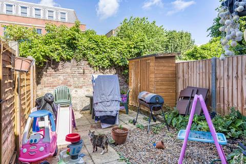 12 Inkerman Road, St Albans, AL1 3BA