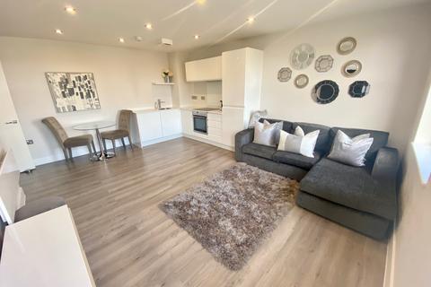 2 bedroom flat to rent, Princes Road, Ferndown BH22
