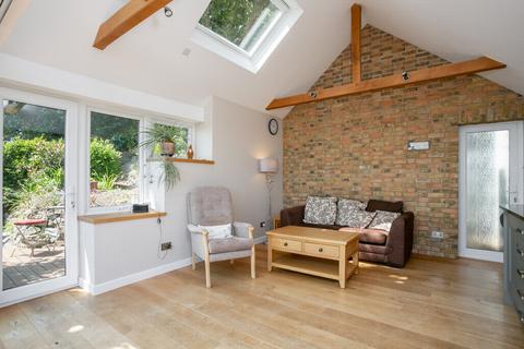 1 Castle Road, Hythe, CT21 5EY