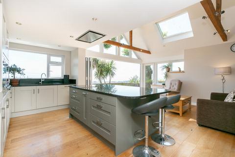 1 Castle Road, Hythe, CT21 5EY