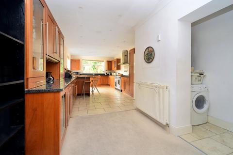 41 Abinger Avenue, Sutton, SM2 7LW