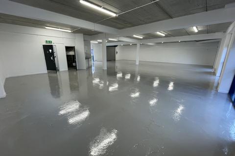 Industrial unit to rent, Boundary Business Court, Mitcham CR4