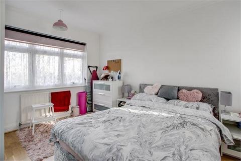 2 bedroom apartment to rent, Albert Road, Harrow, HA2 6PS