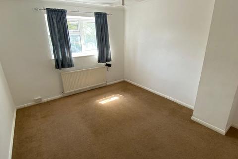18 Windrush Road, Hardingstone, Northampton, NN4 6EH