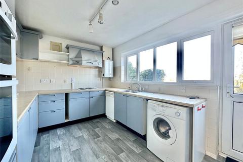 2 Ascot Close, Eastbourne, BN20 7HL