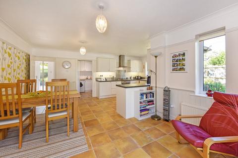 Honeysuckle House Chapel Road, Swanmore, Southampton, SO32 2QA
