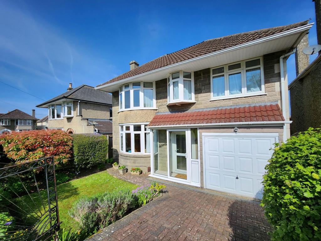 Trowbridge, Trowbridge BA14 4 bed detached house for sale £360,000