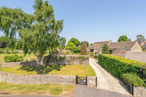 4 bedroom detached house for sale, Farm Lane, Leighterton