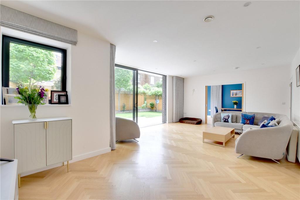 Langton Way, Blackheath, London, SE3 5 bed detached house for sale £