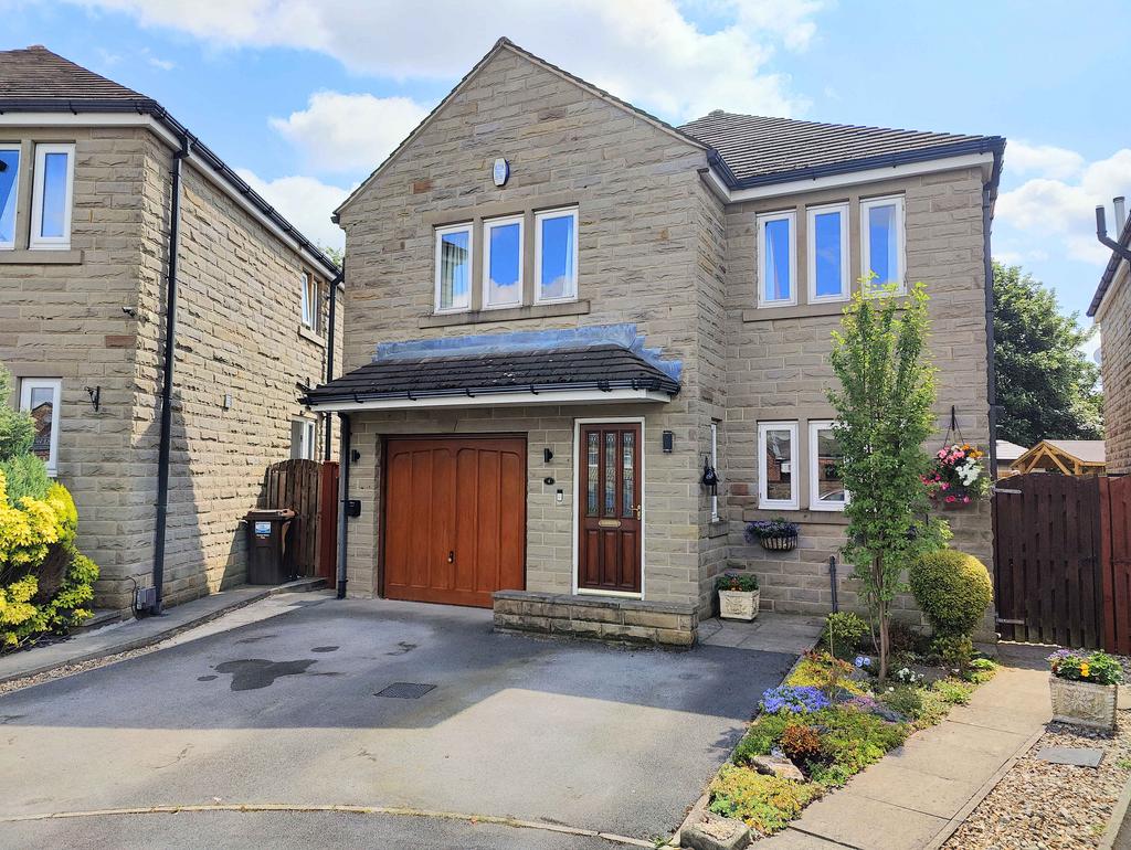 Heights Court, Liversedge WF15 4 bed detached house for sale - £425,000