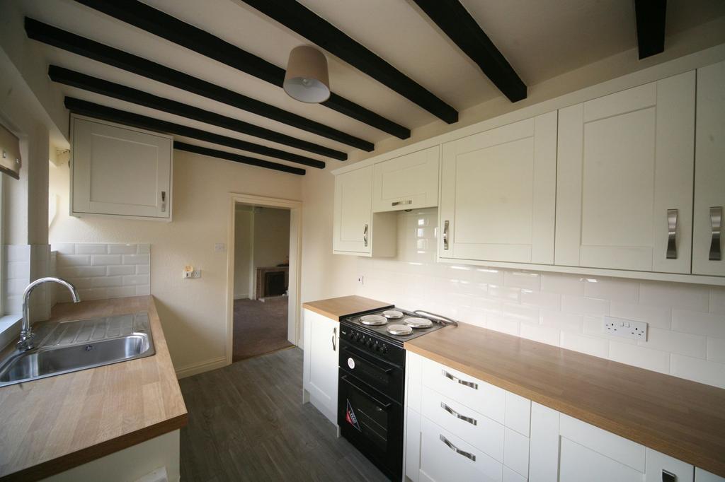 Drayton Road, Hanchurch, ST4 3 bed semidetached house £750 pcm (£173 pw)