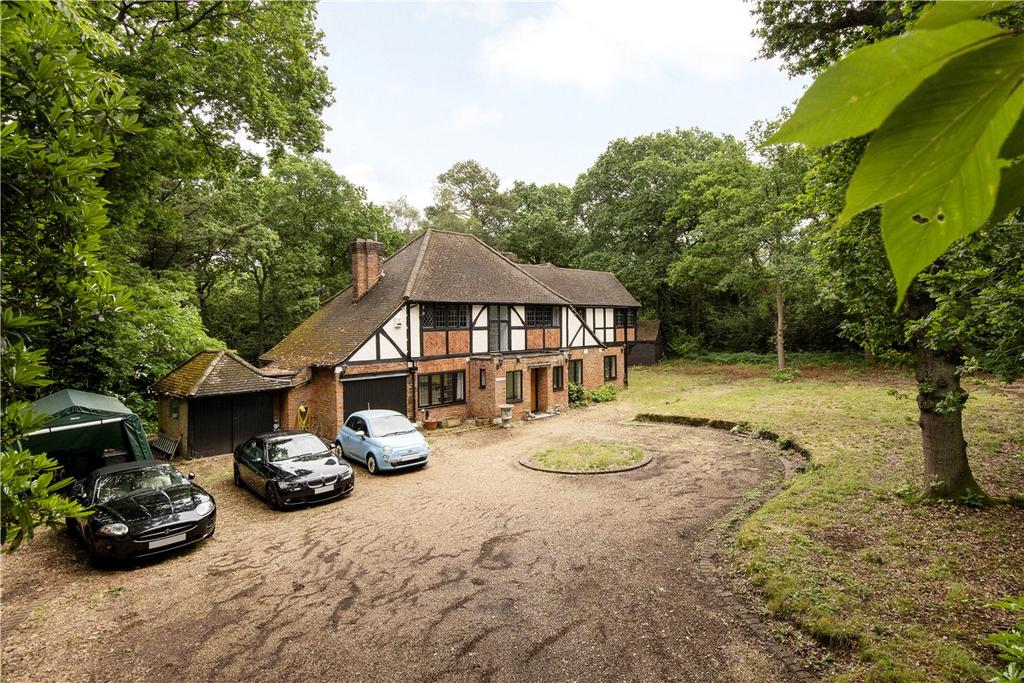 Shirley Church Road, Croydon, CR0 5 bed detached house for sale £