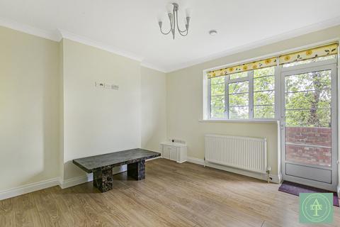 2 bedroom flat to rent, Green Lanes, Winchmore Hill N21