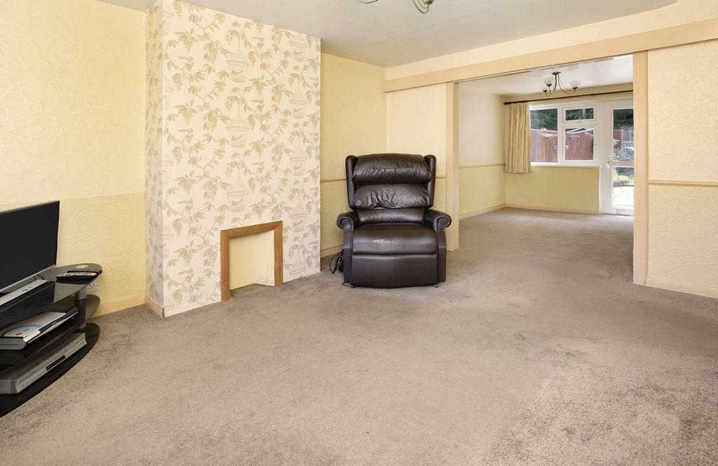Kingsdown Crescent, Dawlish, EX7 3 bed semidetached house for sale £