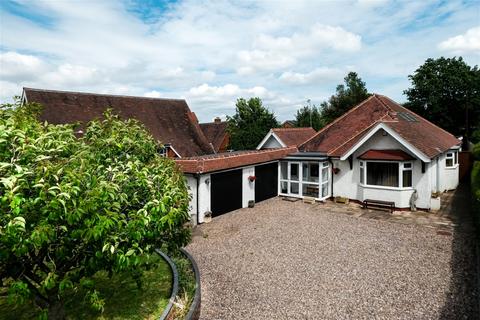 429 Alcester Road, Wythall, Birmingham, B47 6JL