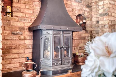 429 Alcester Road, Wythall, Birmingham, B47 6JL