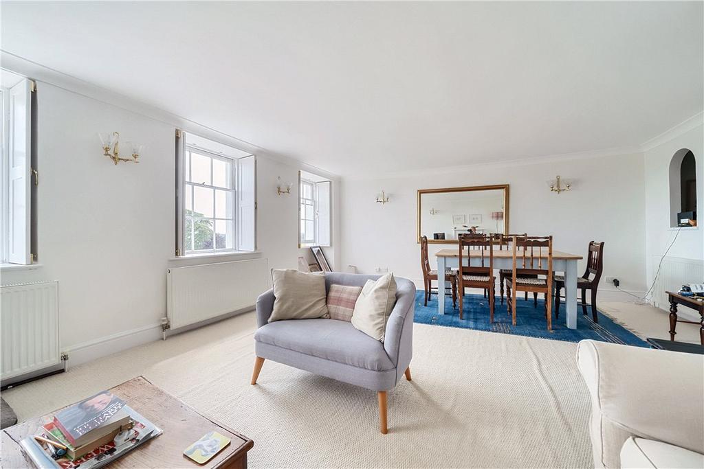 Cavendish Crescent, Bath, Somerset, BA1 3 bed apartment £2,250 pcm (£