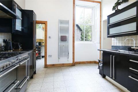 14 Summerside Street, Edinburgh, EH6 4NU