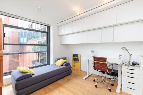 2 bedroom flat to rent, Block A, 27 Green Walk, London
