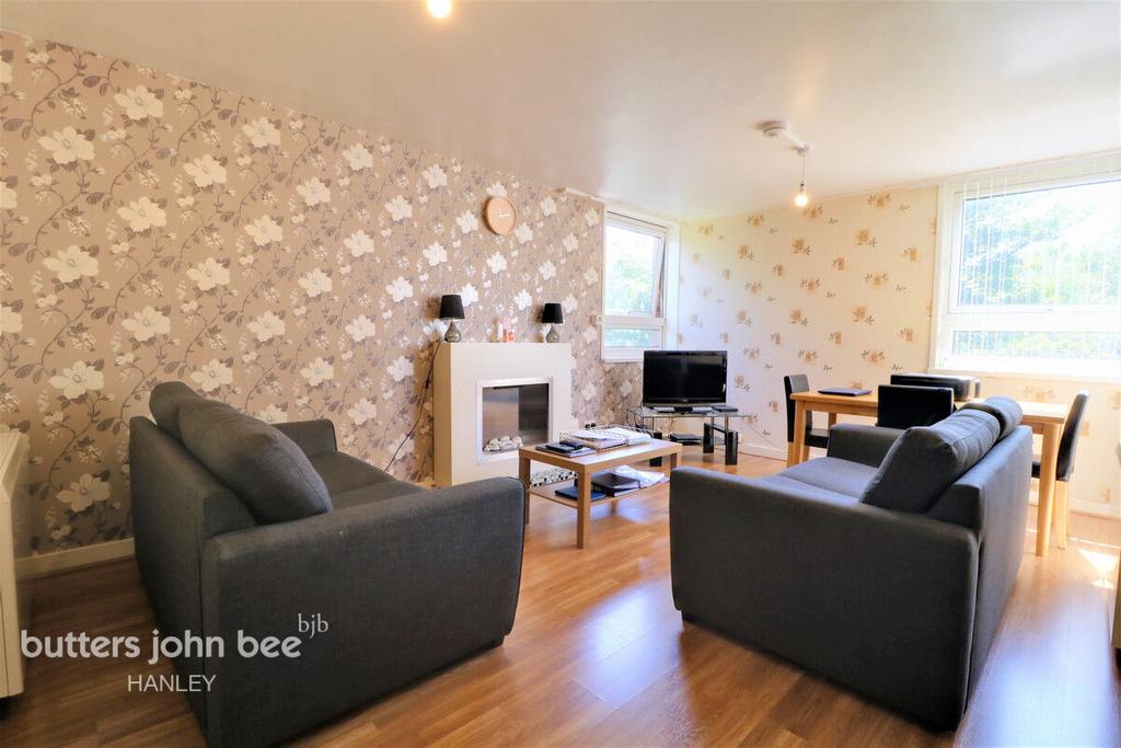 Arthur Cotton Court, Burslem, ST6 1DB 2 bed apartment £46,000