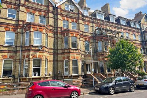 2 bedroom ground floor flat for sale, Westbourne Gardens, Folkestone, Kent