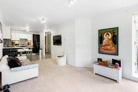 17 Bowmans Mews, London, E1 8RY