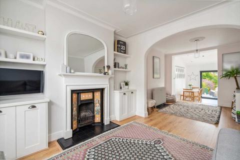 43 King Edward Road, Watford, WD19 4DN