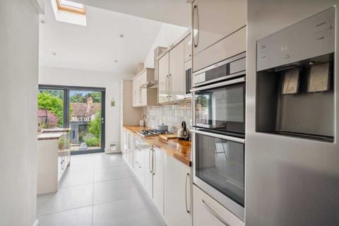 43 King Edward Road, Watford, WD19 4DN