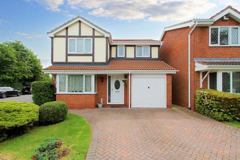 4 bedroom detached house for sale, Poachers Place, Oadby, Leicester, LE2