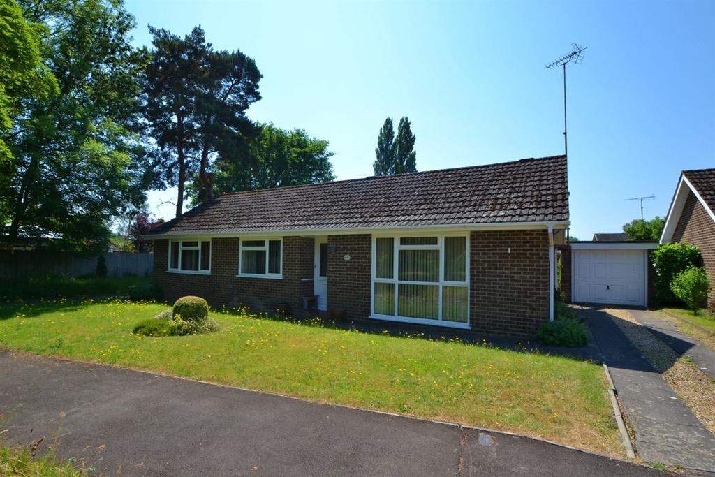 Fordingbridge 3 bed detached bungalow for sale £405,000