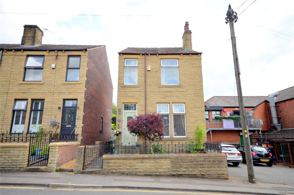 St. Pauls Road, Mirfield, West... 3 bed detached house £260,000
