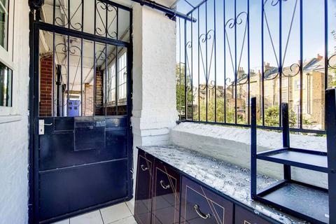 Flat 4, Greenham House Templecombe Road, London, E9 7LU