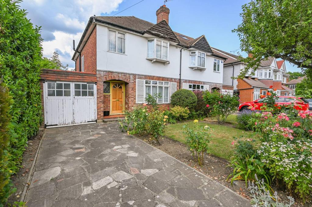 The Chase, Eastcote, Pinner, HA5 3 bed semidetached house for sale £750,000