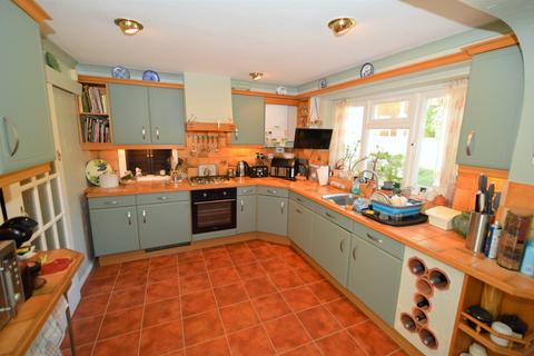 34a Clearsprings, Lightwater, GU18 5YL
