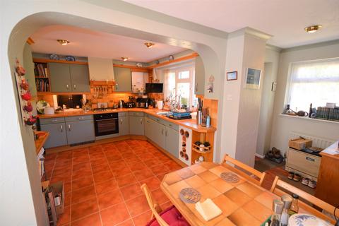 34a Clearsprings, Lightwater, GU18 5YL