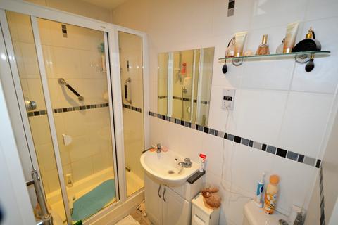 34a Clearsprings, Lightwater, GU18 5YL