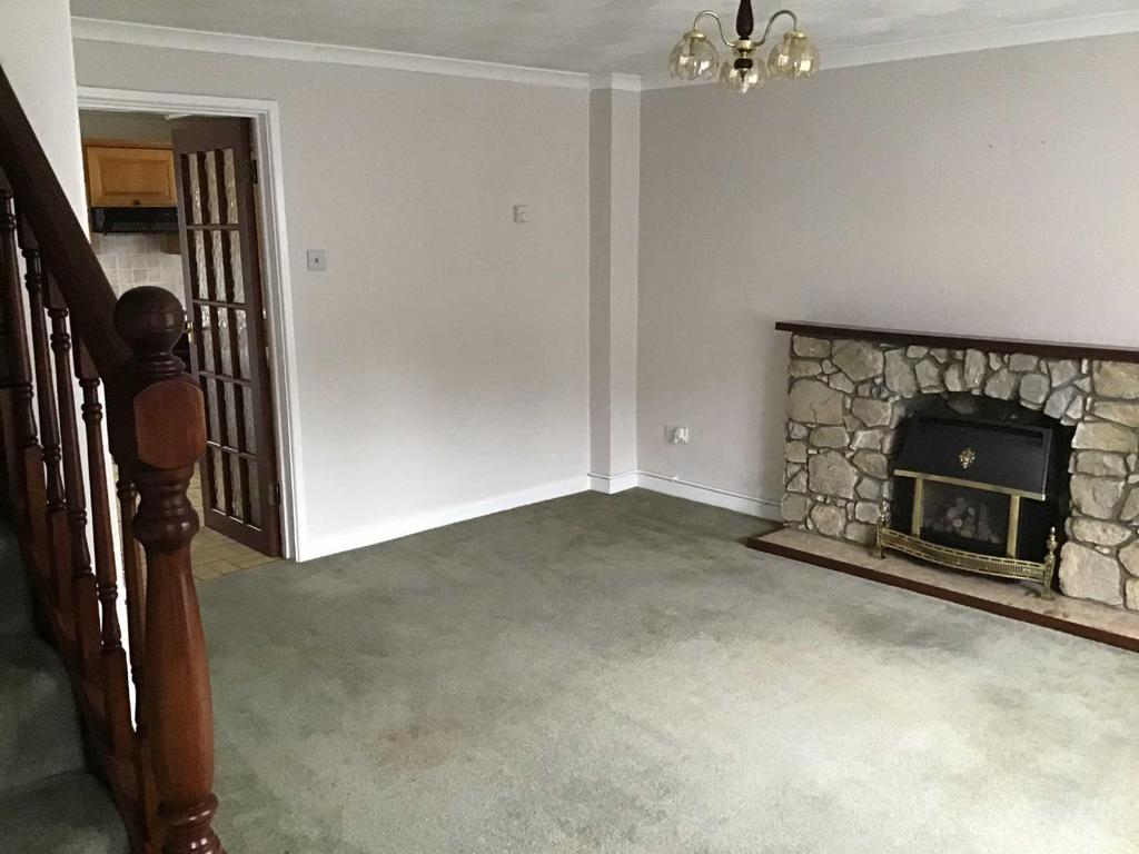 Mill Street, Usk 2 bed semidetached house £775 pcm (£179 pw)