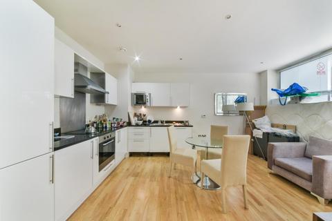 2 bedroom apartment to rent, Denison House, Canary Wharf E14